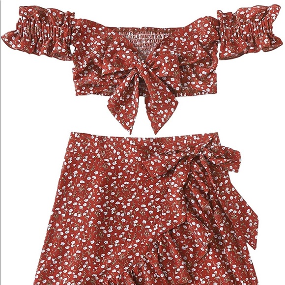 Two-Piece Floral Set - Picture 4 of 4